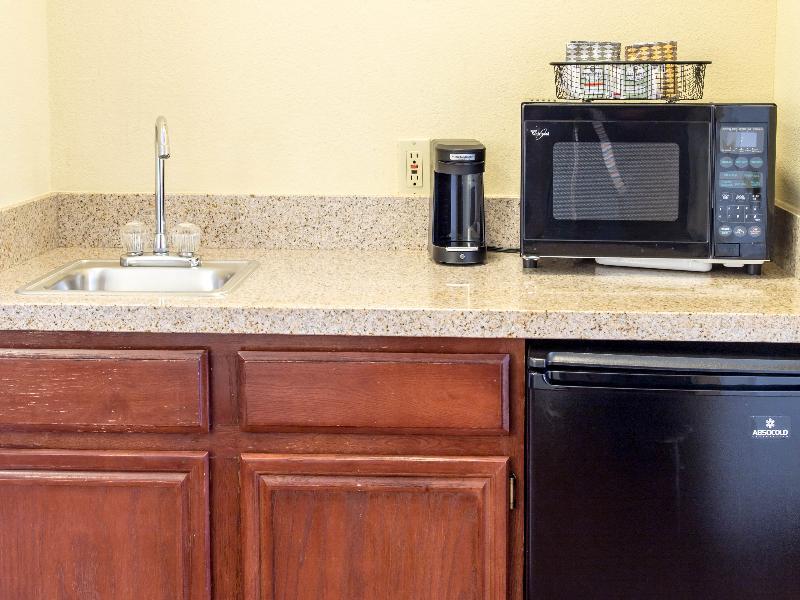 Comfort Suites Fort Worth North Fossil Creek Екстериор снимка