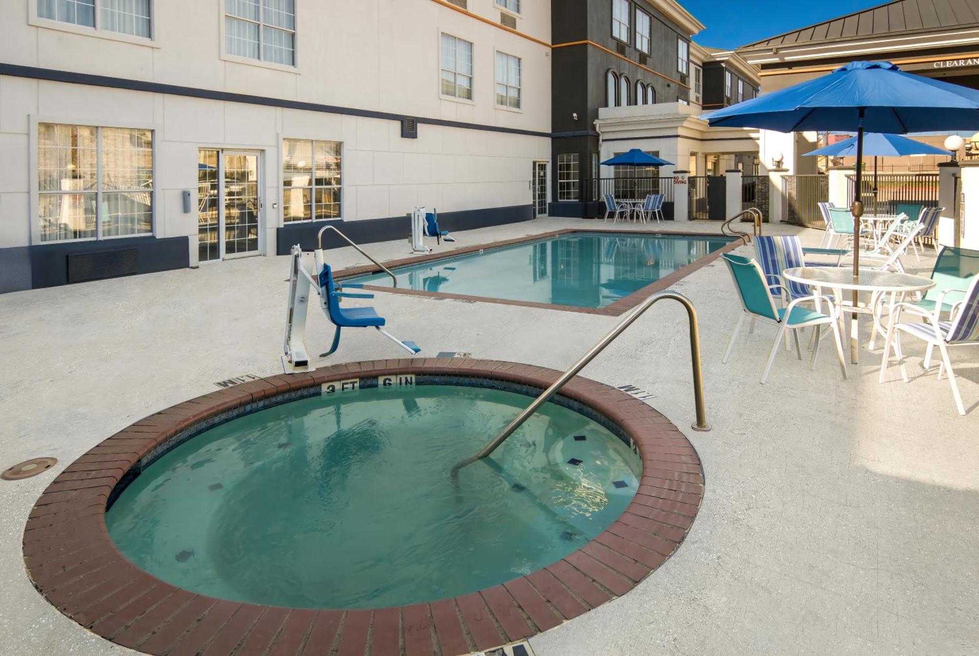Comfort Suites Fort Worth North Fossil Creek Екстериор снимка